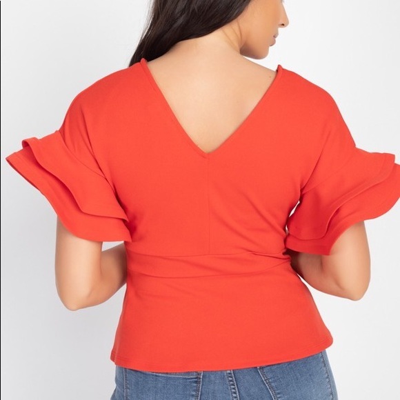 NWT Red Short Sleeve V neckline Top Size M - Picture 5 of 9